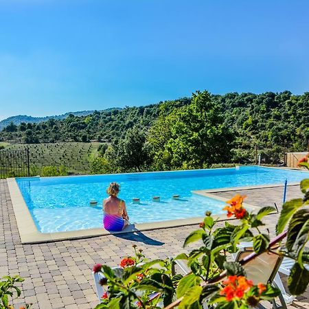 Domaine De Chadeyron Hotell Lagorce  Exteriör bild
