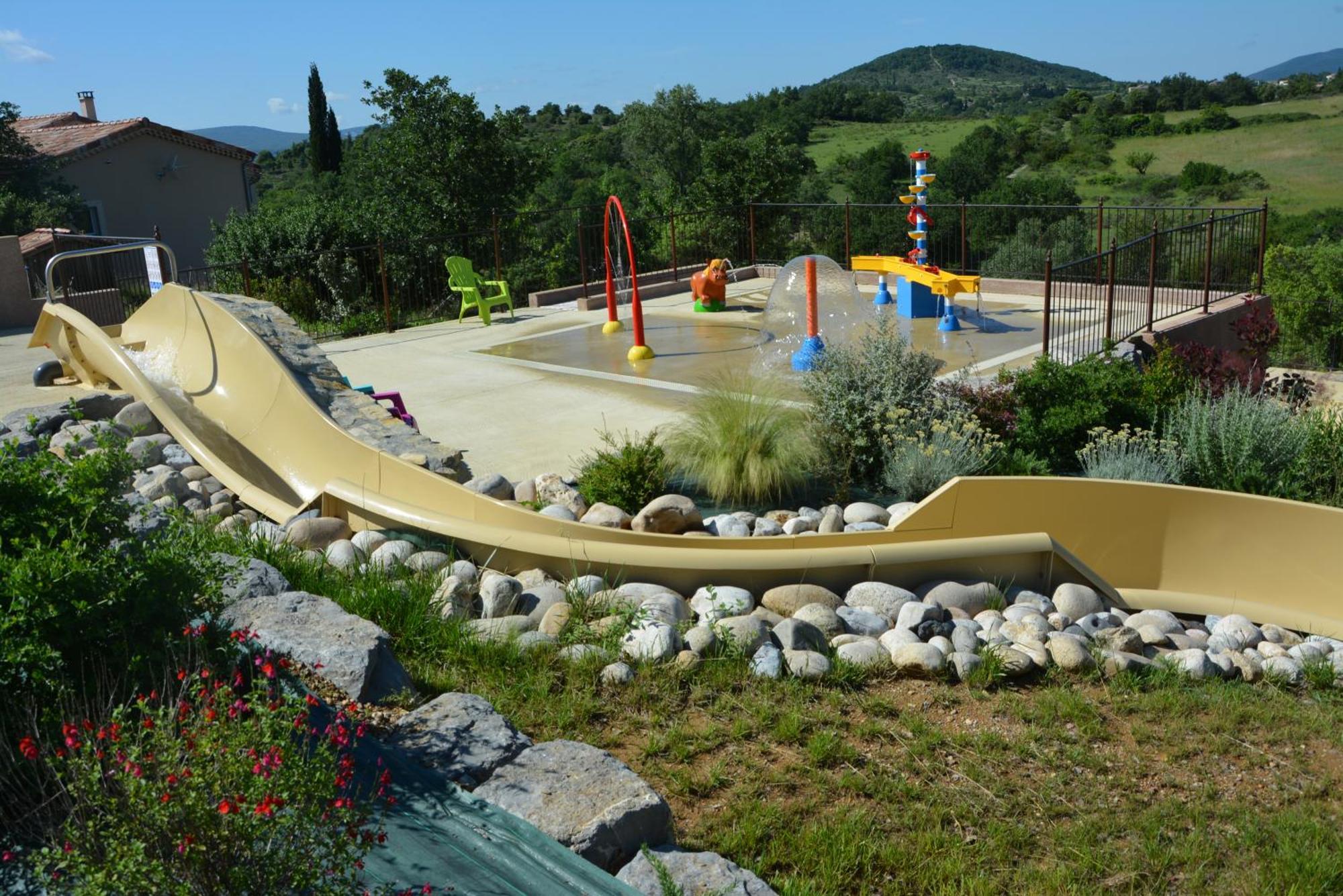 Domaine De Chadeyron Hotell Lagorce  Exteriör bild