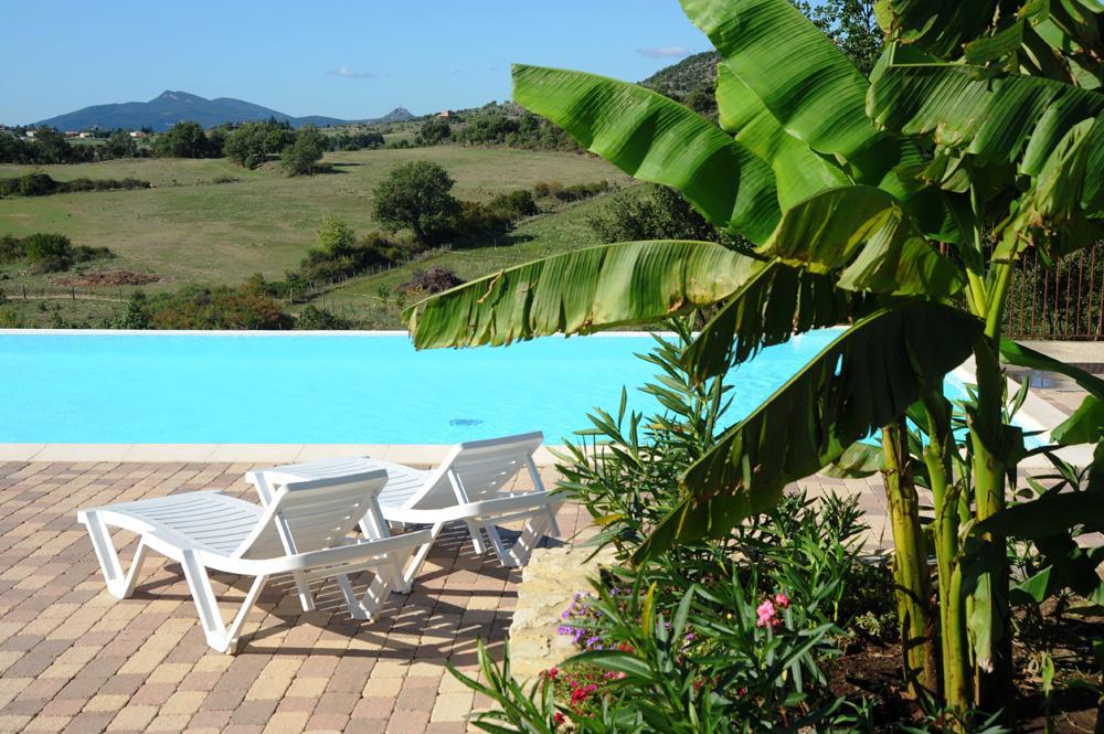 Domaine De Chadeyron Hotell Lagorce  Exteriör bild