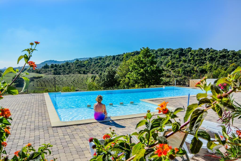 Domaine De Chadeyron Hotell Lagorce  Exteriör bild
